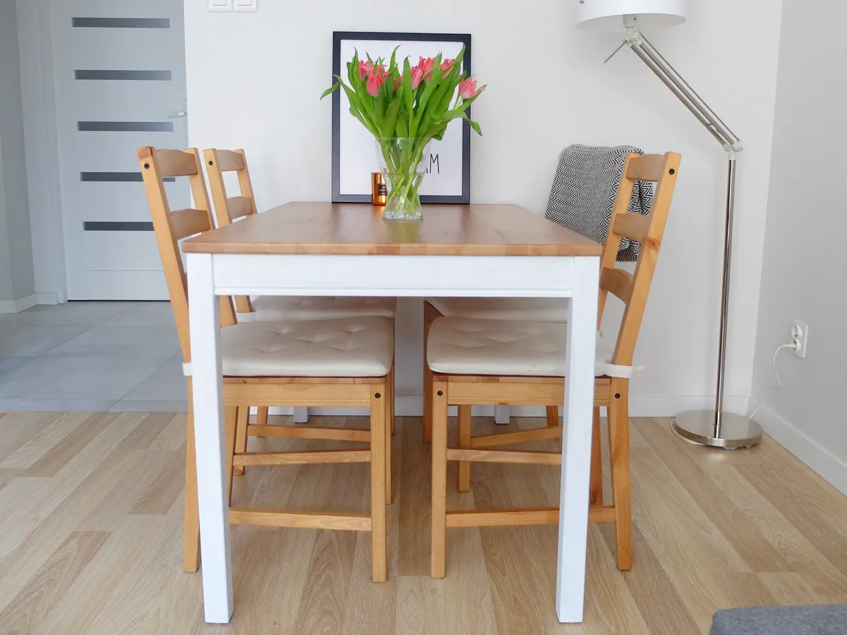 przed i po malowaniu stołu