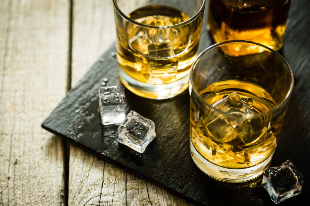 Zdjęcie Jakie są whisky? Odkryj różnice i smaki najpopularniejszych rodzajów