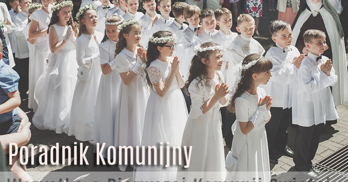zdjęcie grupowe dzieci komunia