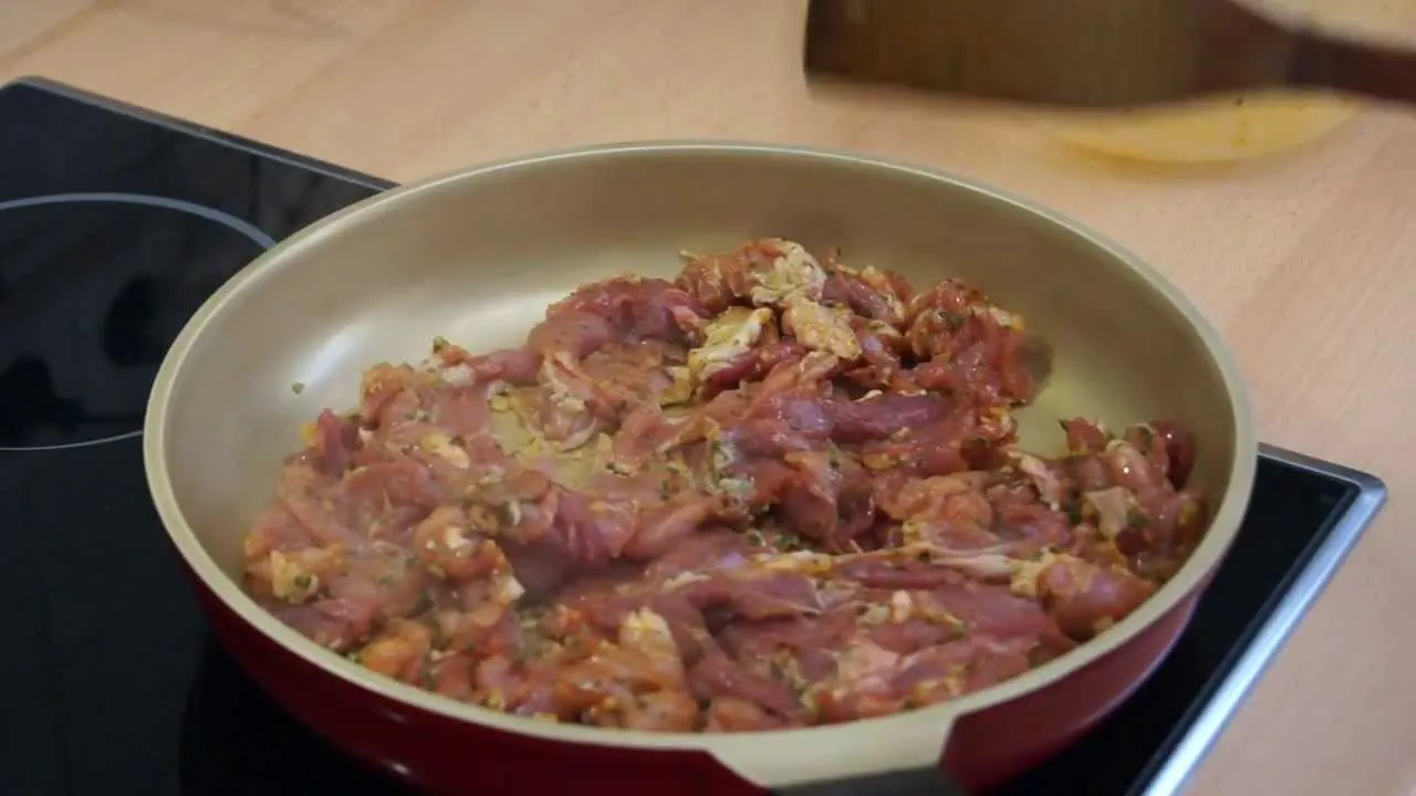 kebab mięso z patelni