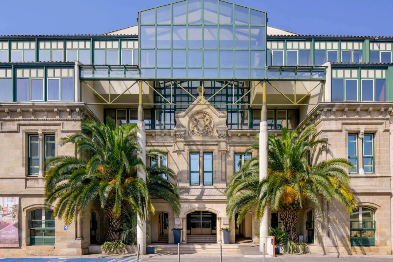 Ext&eacute;rieur H&ocirc;tel Mercure Bordeaux Ch&acirc;teau Chartrons, quartier Chartrons
