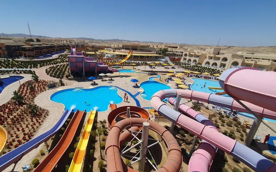 Por&oacute;wnanie biur podr&oacute;ży Egipt