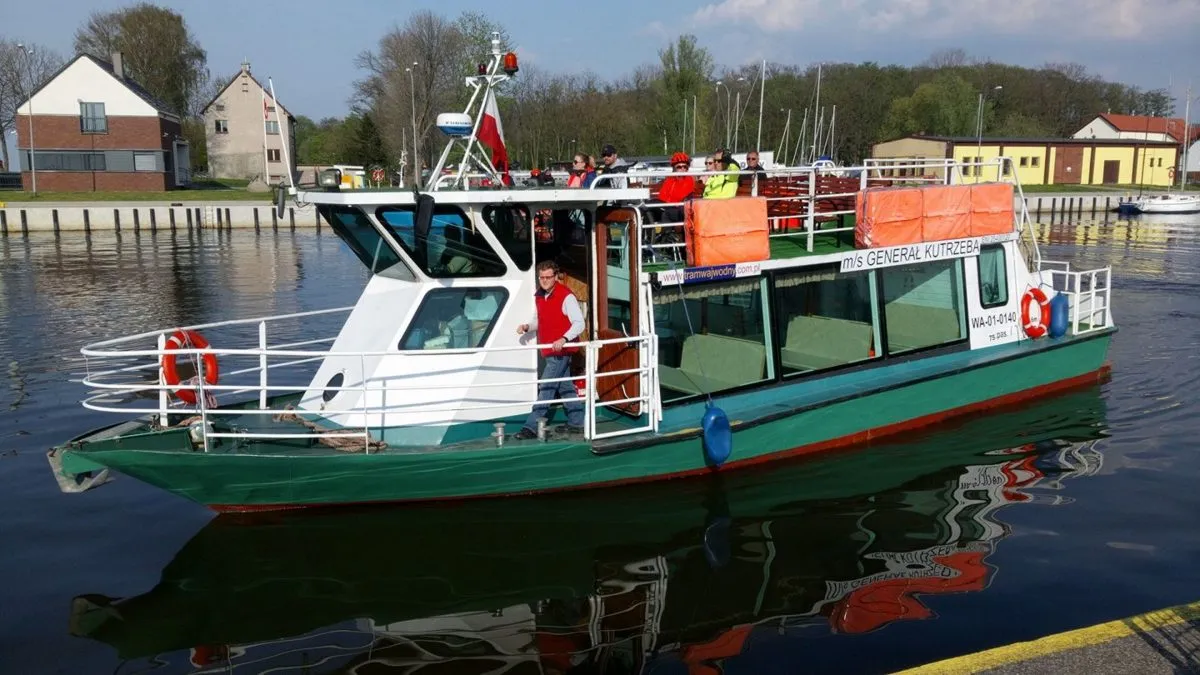 Tramwaj wodny na Zalewie Wiślanym