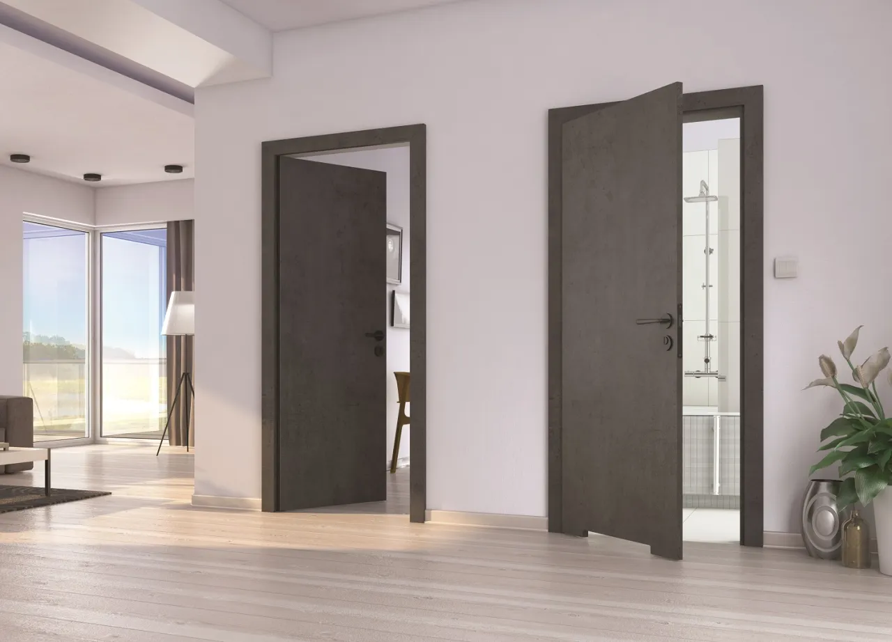 wąski korytarz drzwi rewersyjne