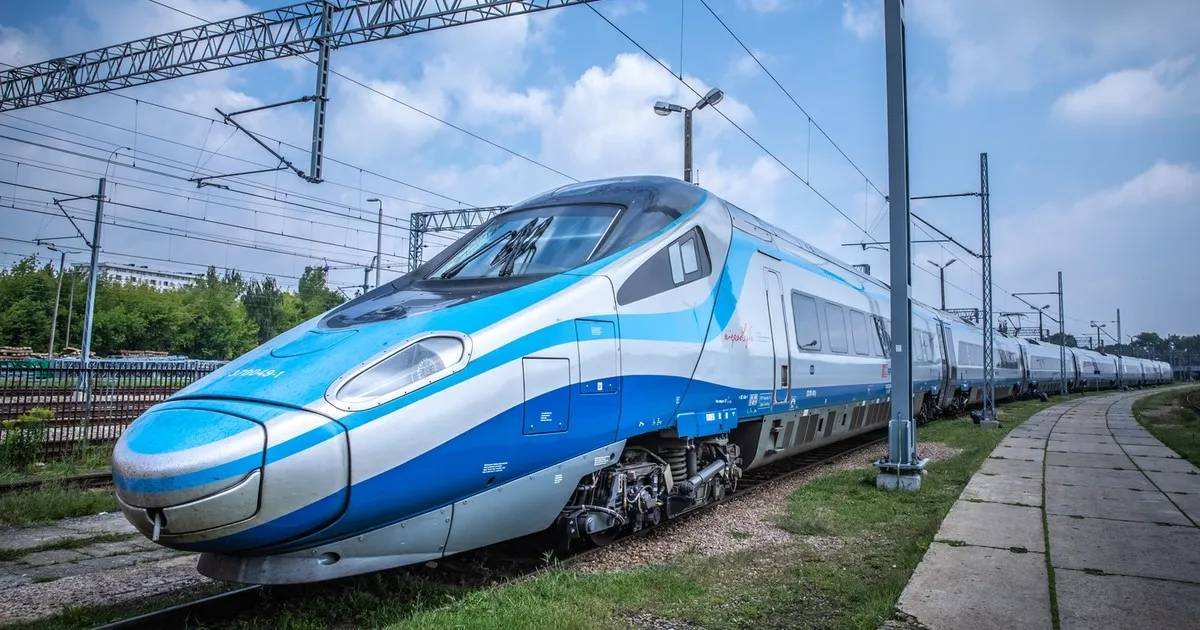 Zdjęcie Gdzie kursuje Pendolino? Sprawdź trasy i rozkłady pociągów w Polsce