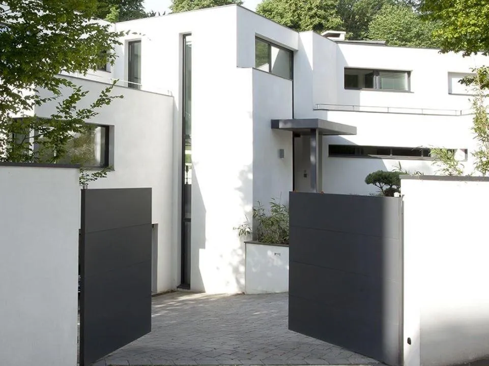 Panel słoneczny do bramy wjazdowej