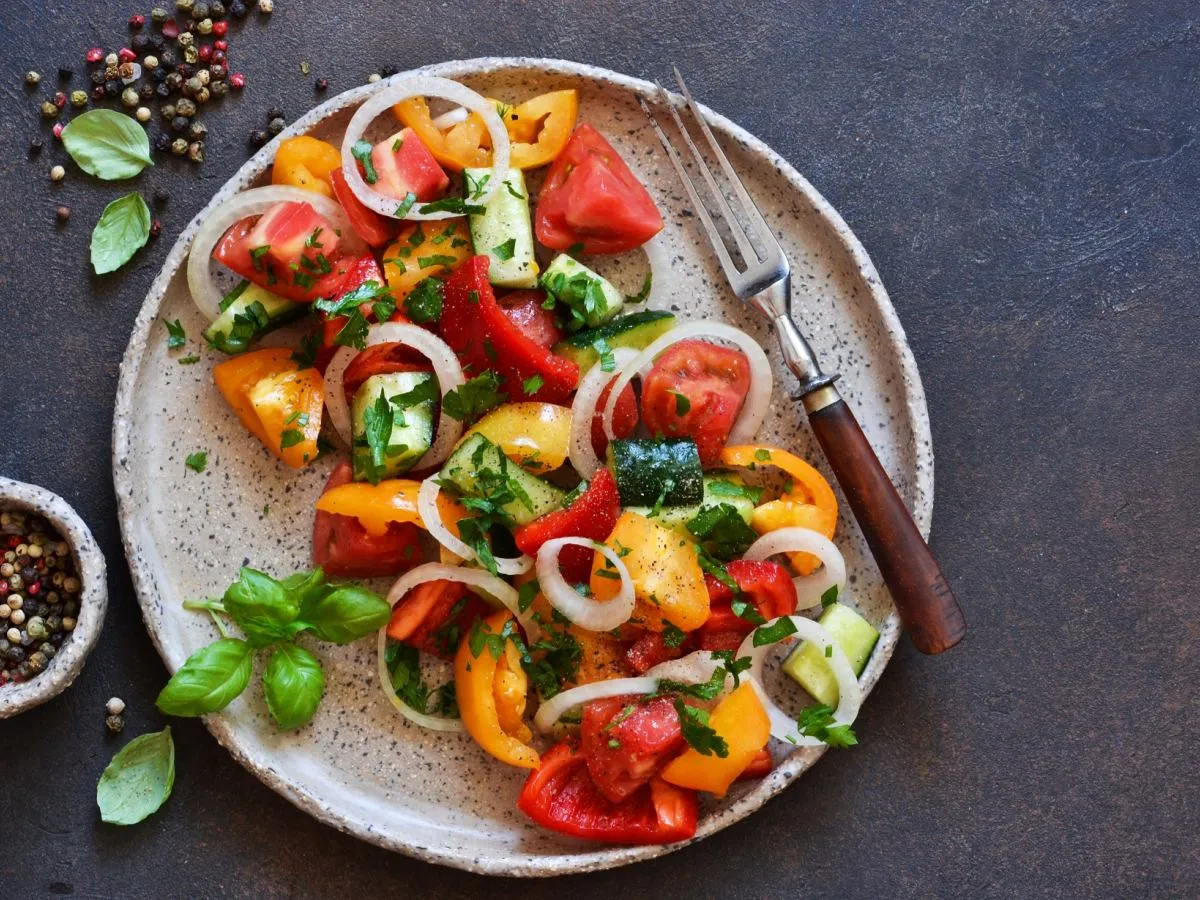Błędy w przygotowaniu sałatki z pomidor&oacute;w