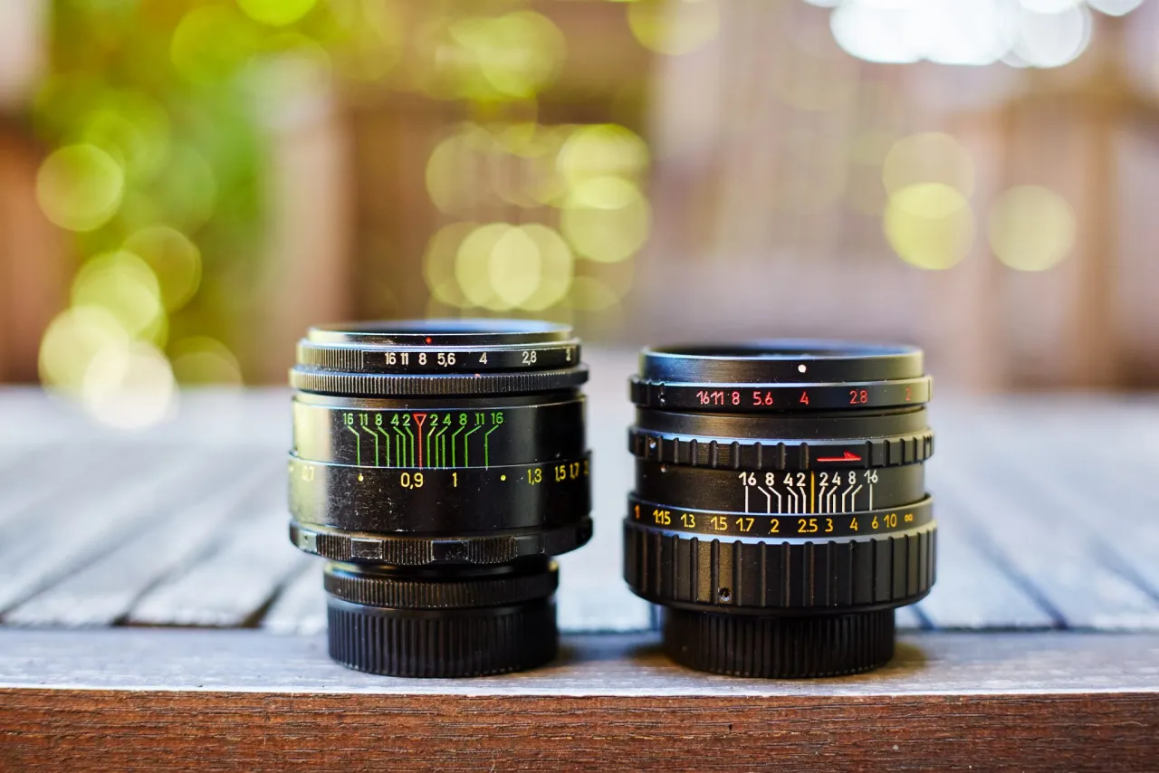 Por&oacute;wnanie modeli Zenit E i Zenit 12XP