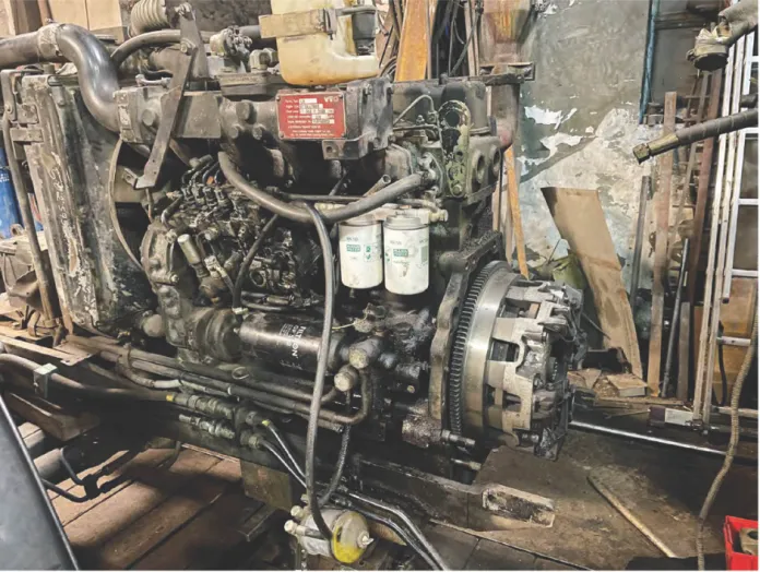uszkodzony silnik ciężarówki przez brak wymiany oleju