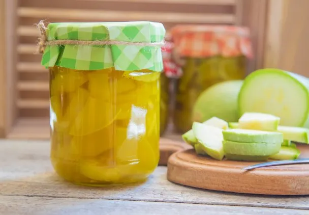 Cukinia jak ananas z przyprawami