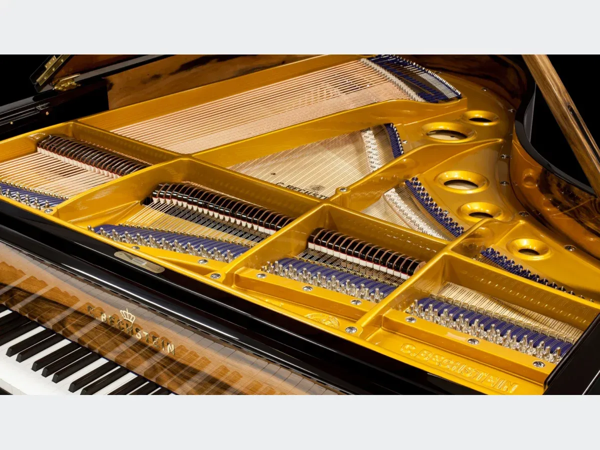 rama żeliwna fortepianu