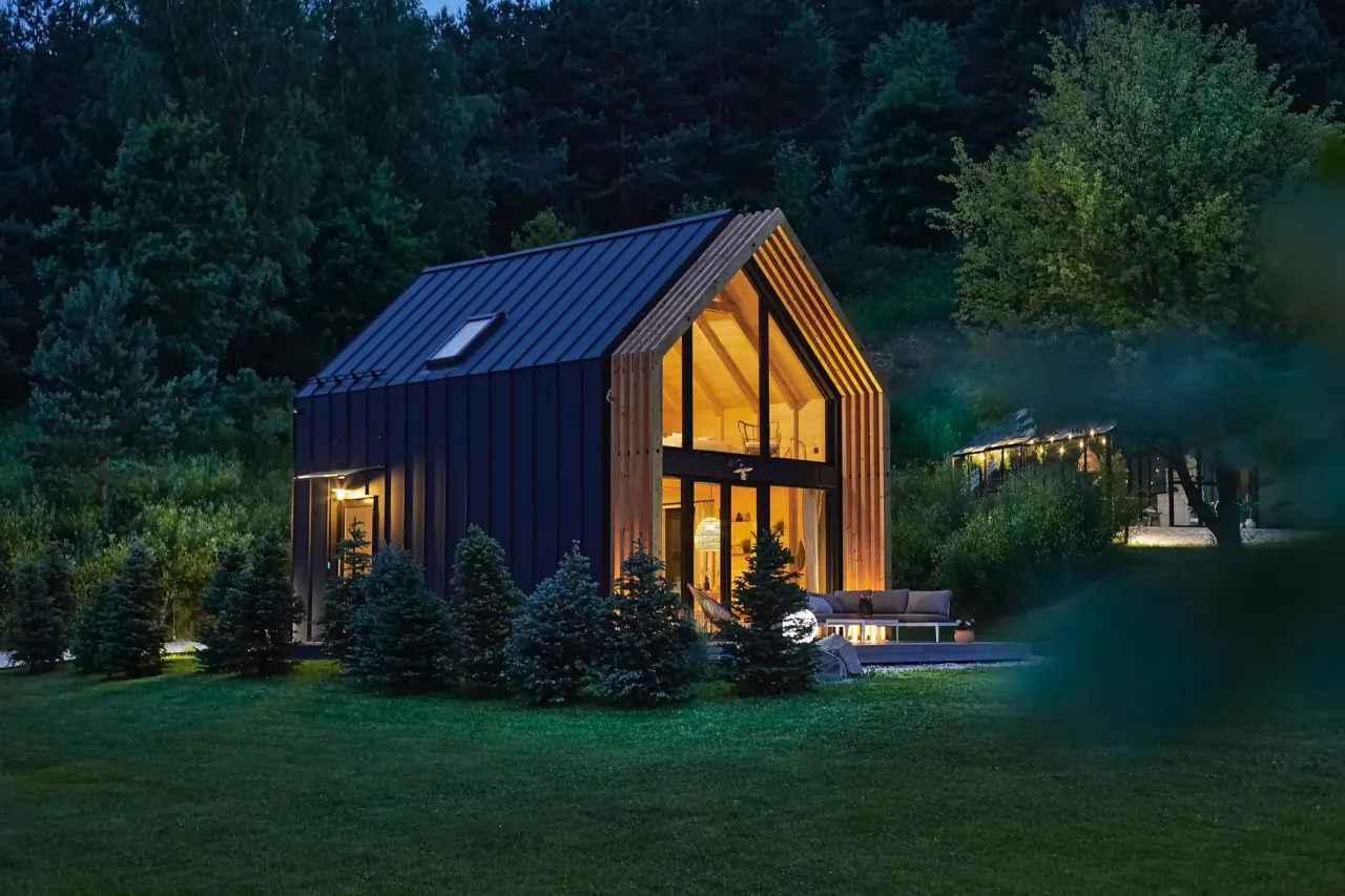 Nowoczesna stodoła Bieszczady domek w lesie