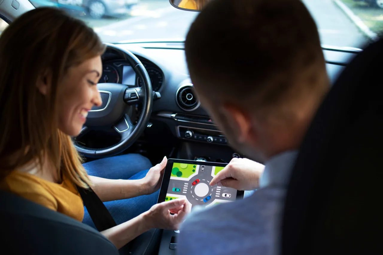 Aplikacje do nauki test&oacute;w na prawo jazdy