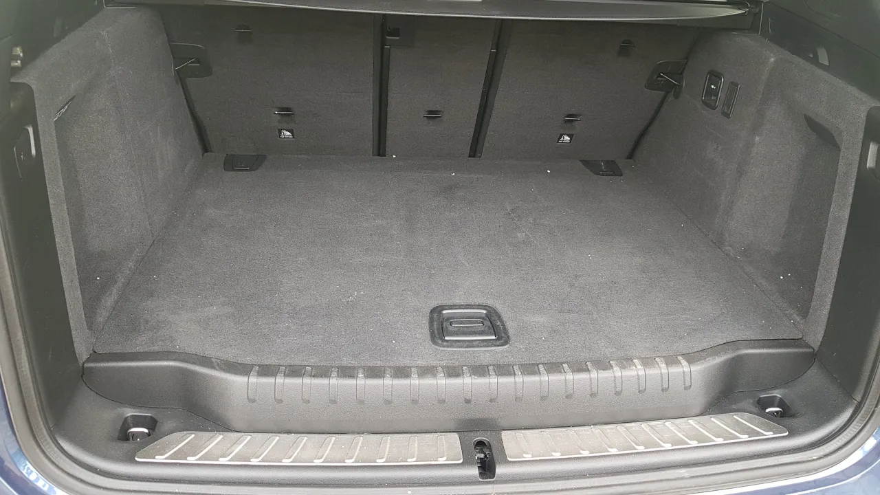 koło dojazdowe bmw x3 w bagażniku