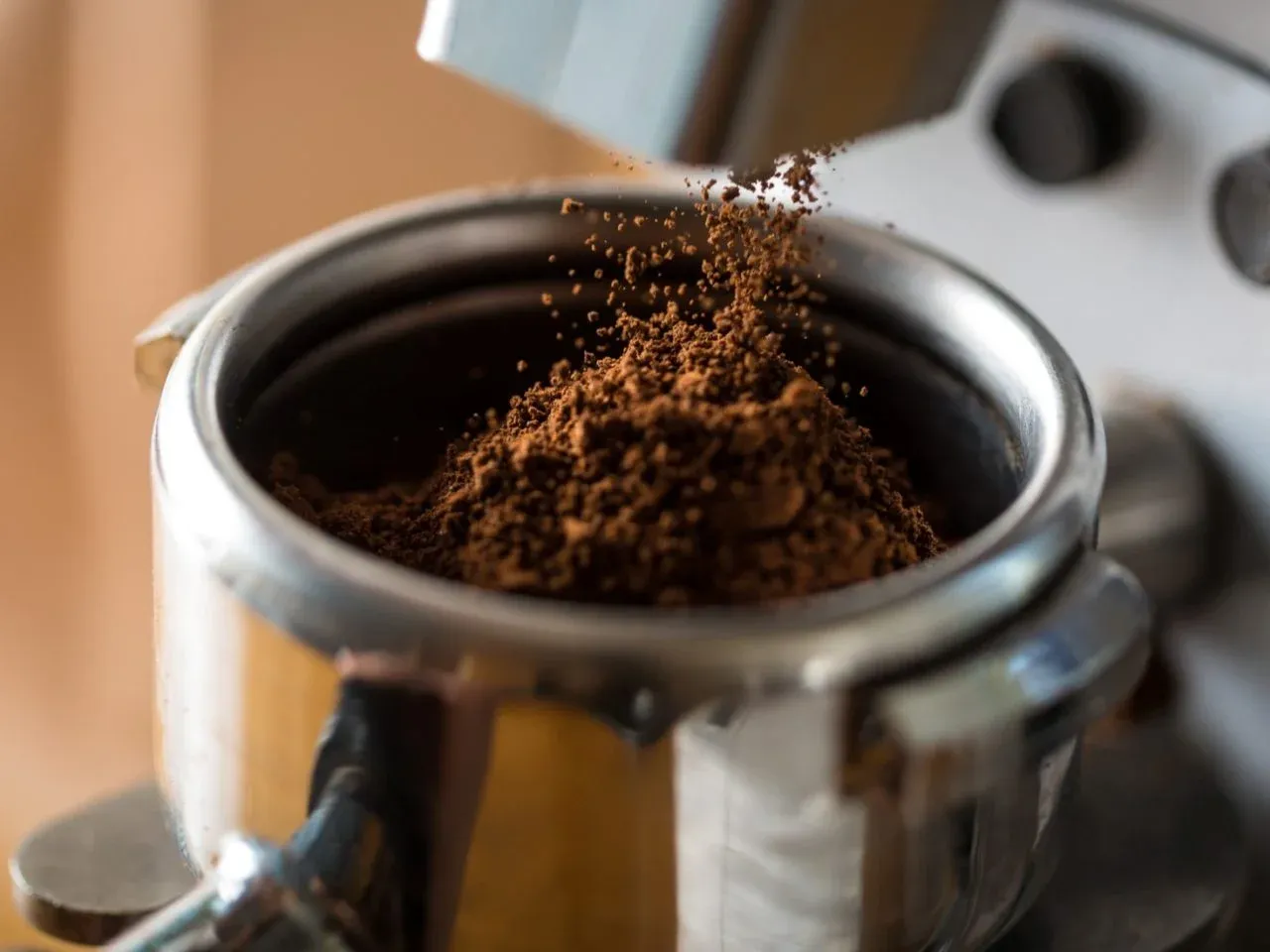 przegląd młynków do kawy w różnych cenach