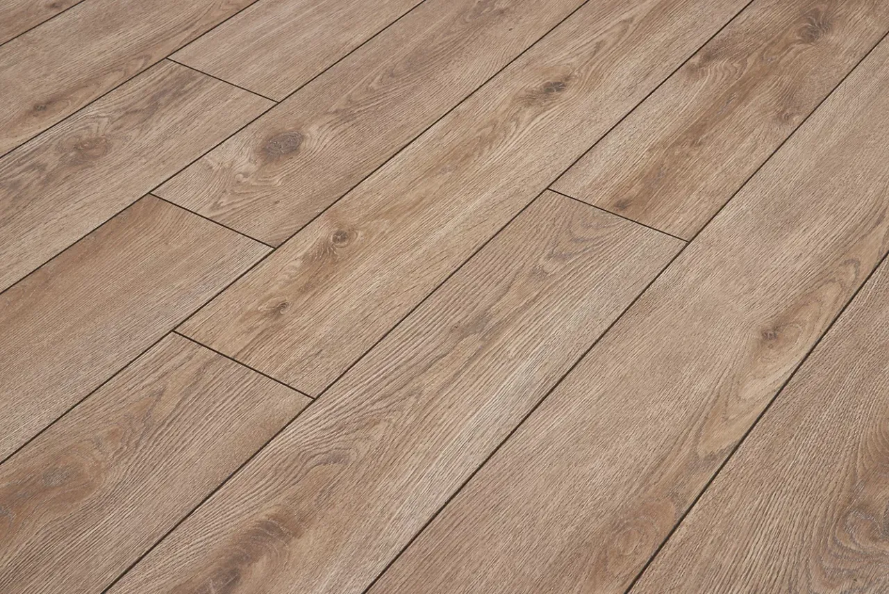 panele podłogowe z V-fugą rodzaje