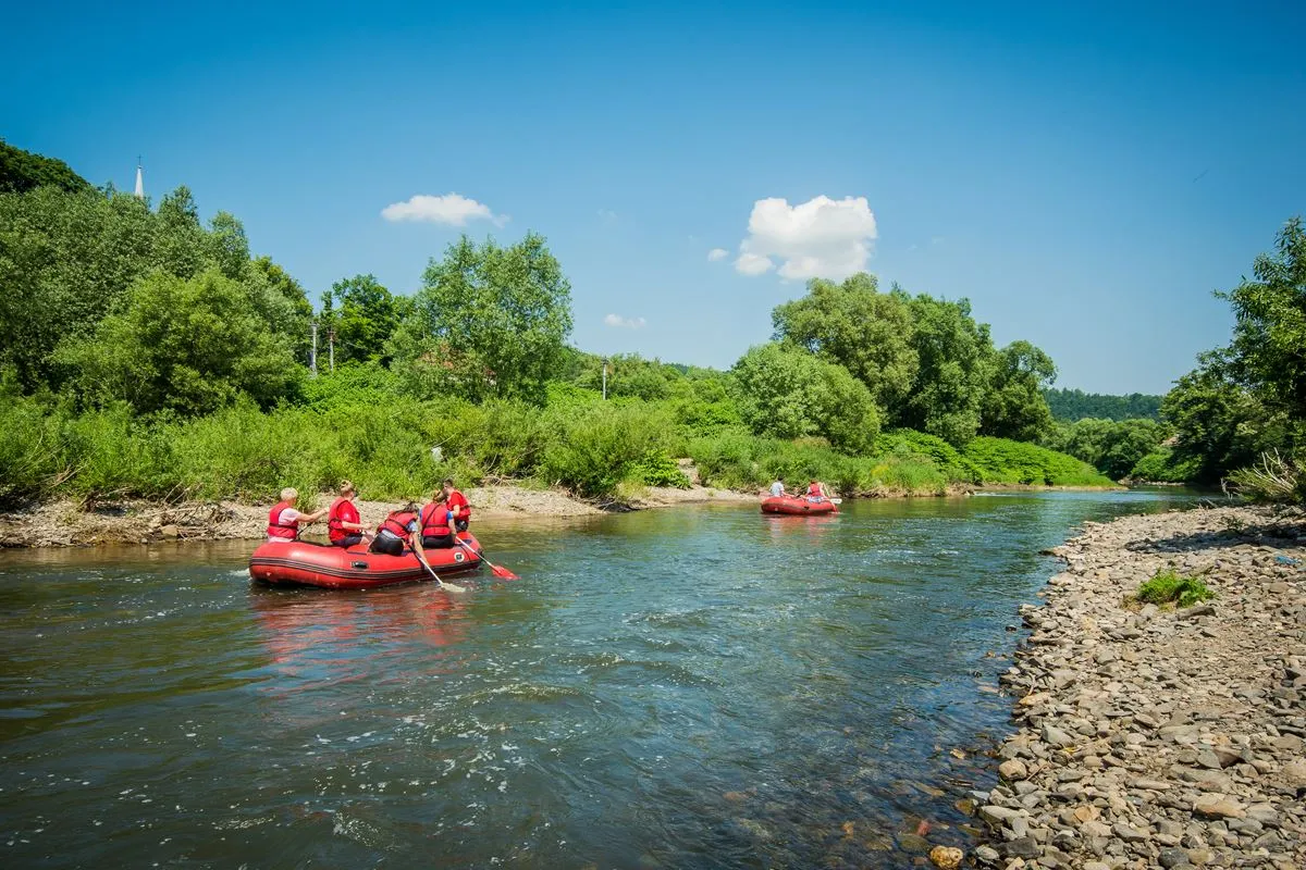 spływ kajakowy Bardo kajaki rzeka