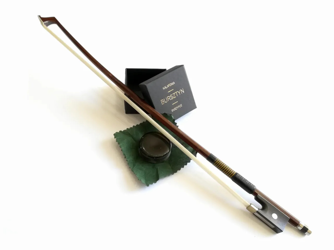 różne rodzaje kalafonii do skrzypiec