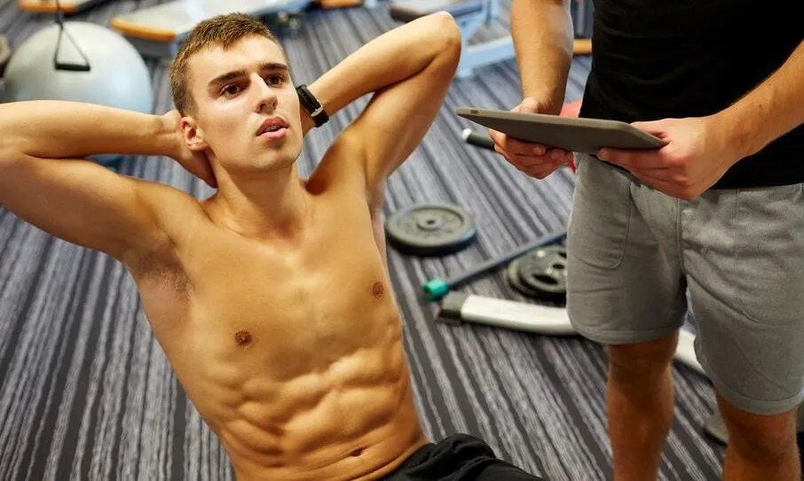 Zdjęcie Trening brzucha ile razy w tygodniu, aby uniknąć przetrenowania?