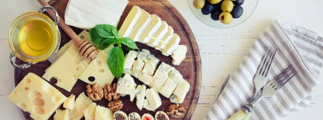 deska ser&oacute;w z dodatkami drewniana kamienna