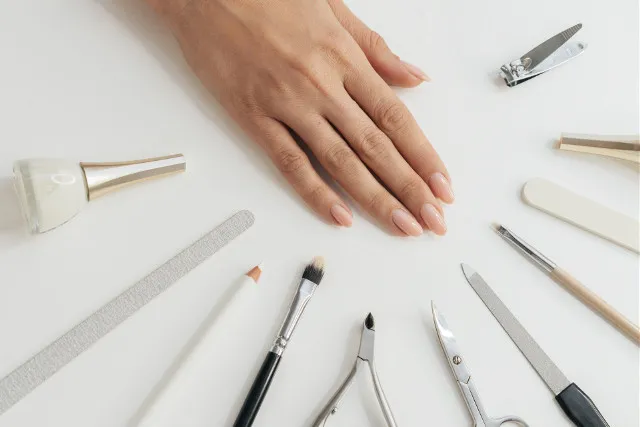 błędy obcinanie paznokci