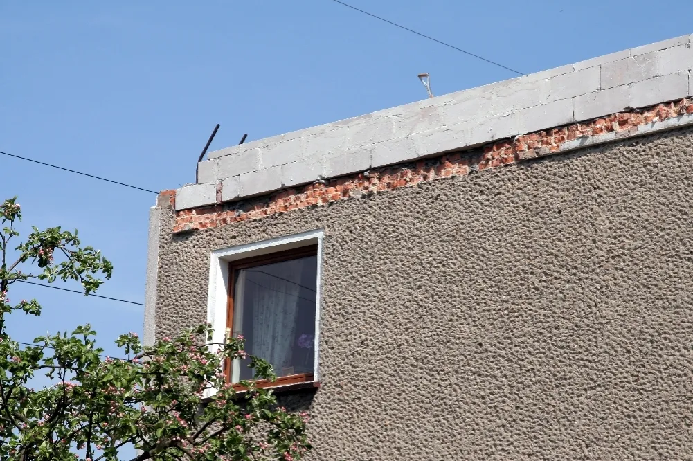 Zdjęcie Ile kosztuje remont dachu płaskiego? Sprawdź, na co warto zwrócić uwagę!