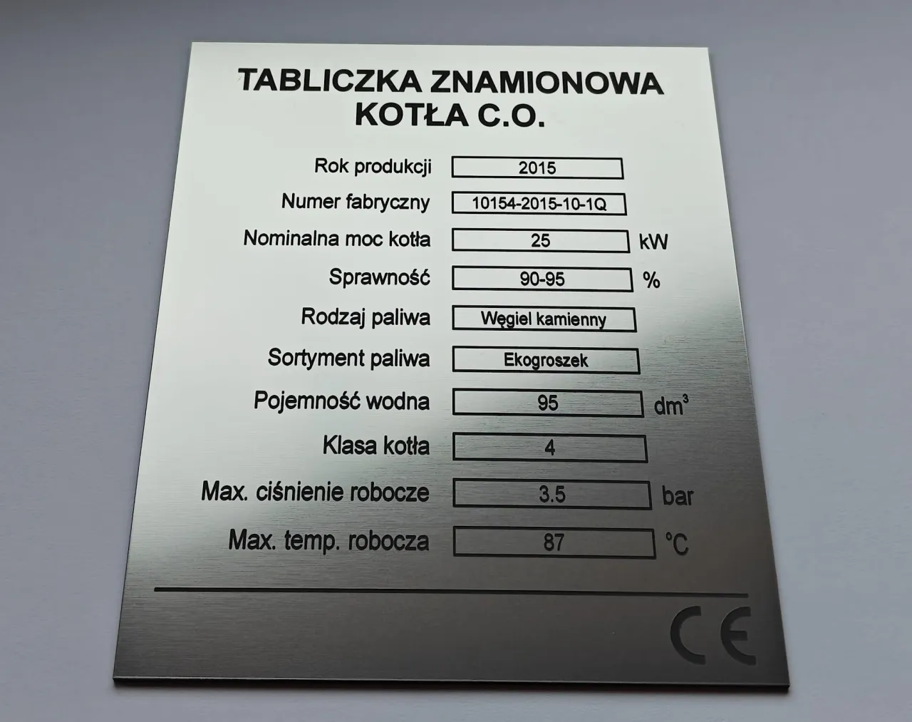 tabliczka znamionowa kotła, przykład tabliczki znamionowej pieca
