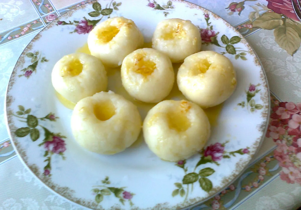 kluski śląskie na słodko owoce