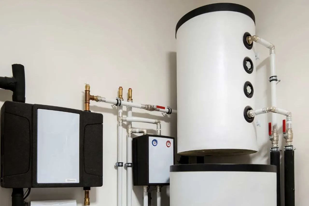 System grzewczy z bojlerem i zasobnikiem. Zastanawiasz się, jaki grzejnik wybrać do takiego systemu?