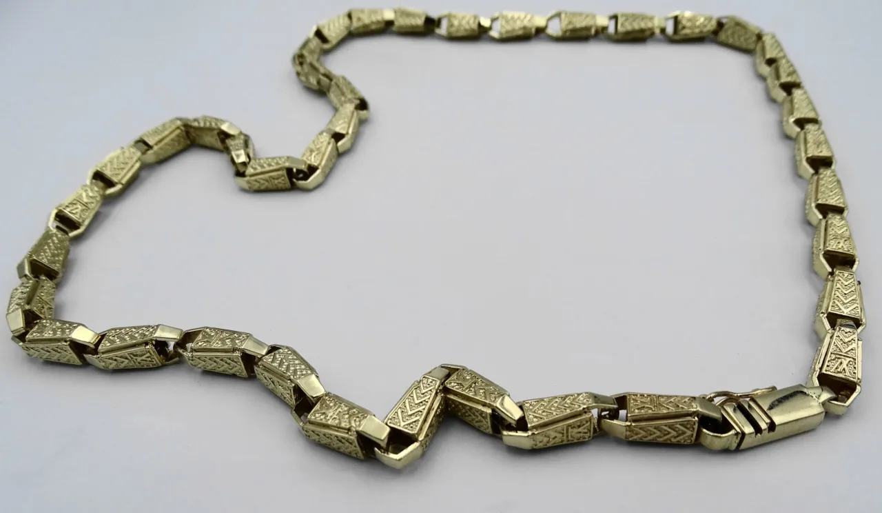 Przykładowe ceny łańcuszk&oacute;w złotych 585