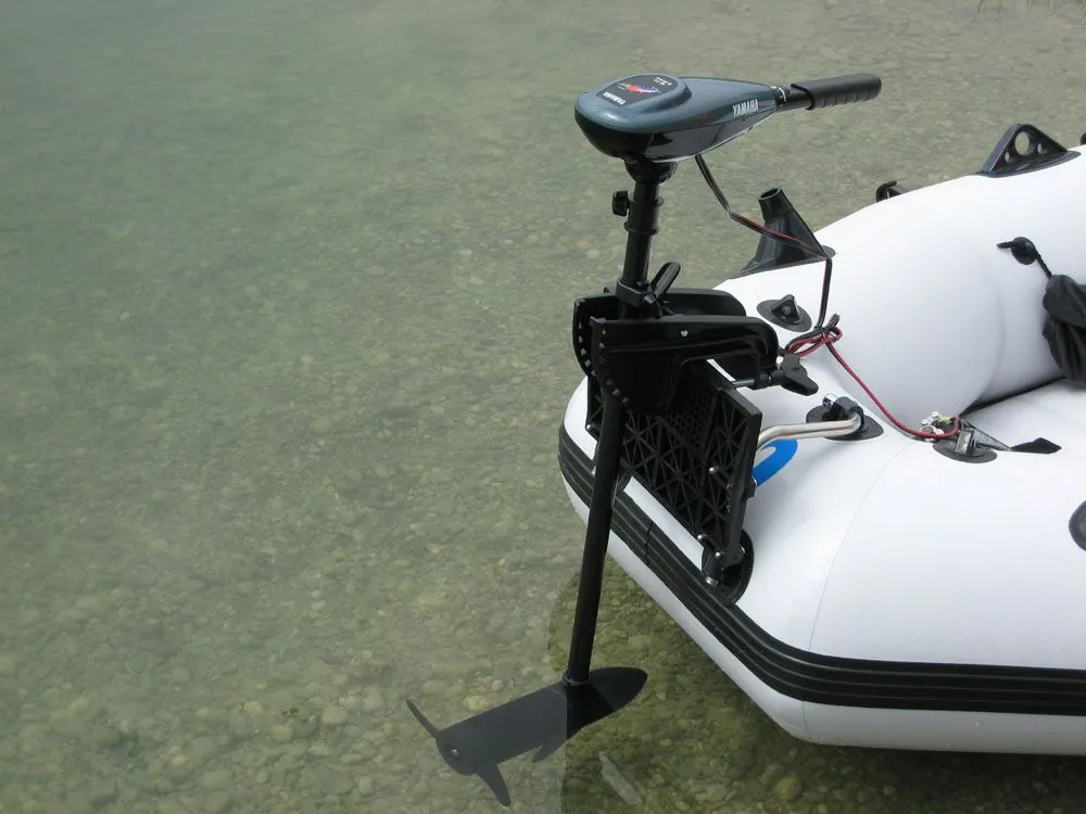 silnik elektryczny do pontonu vs silnik spalinowy do pontonu