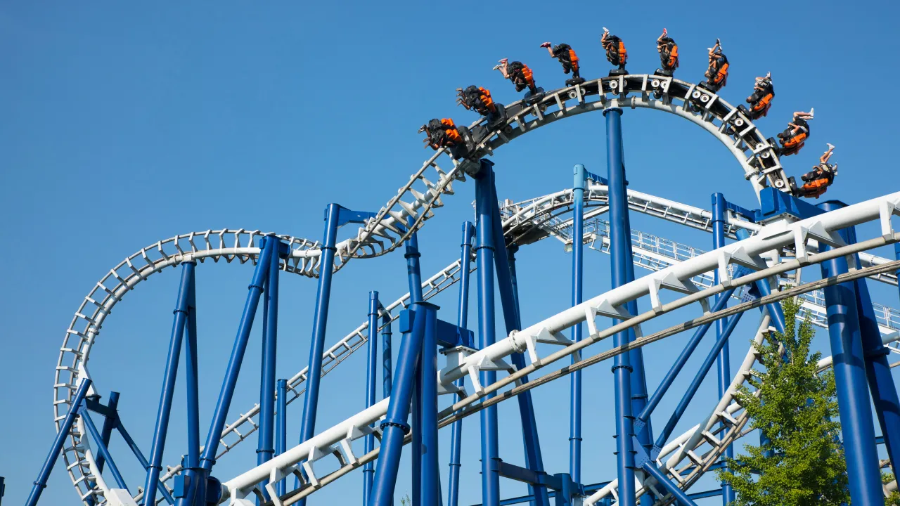 Gardaland attrazioni adrenaline Oblivion Raptor Blue Tornado