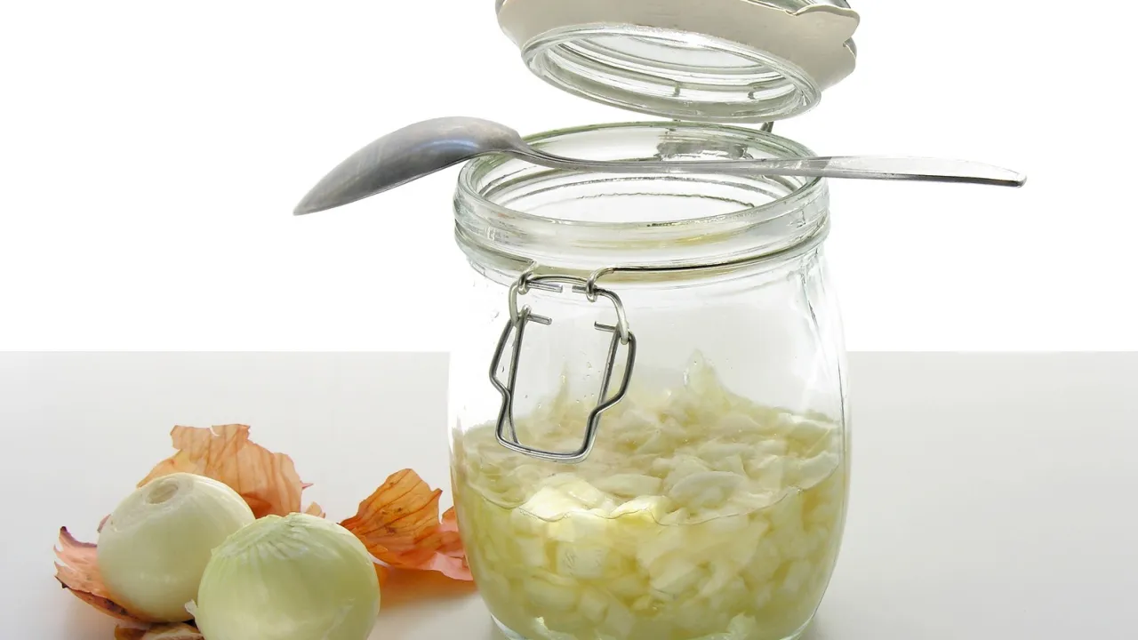 Syrop z cebuli dla dziecka przepis krok po kroku