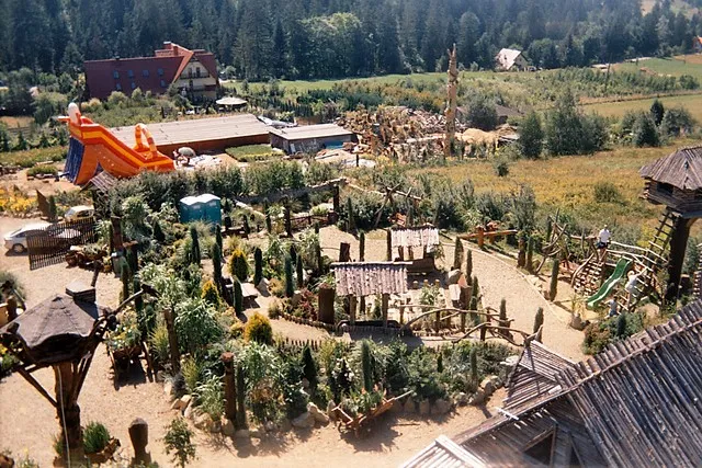 Leśny Gr&oacute;d Mil&oacute;wka atrakcje dla dzieci