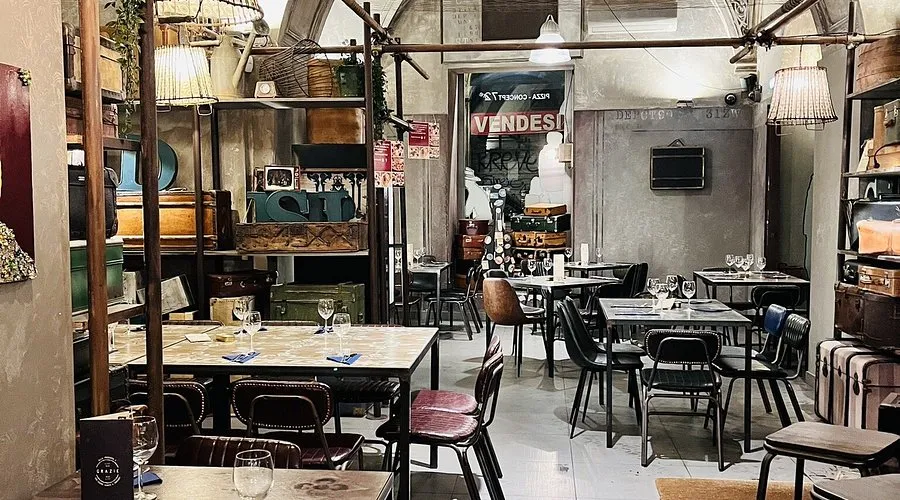 Pizzeria interna deposito bagagli spazio sicuro