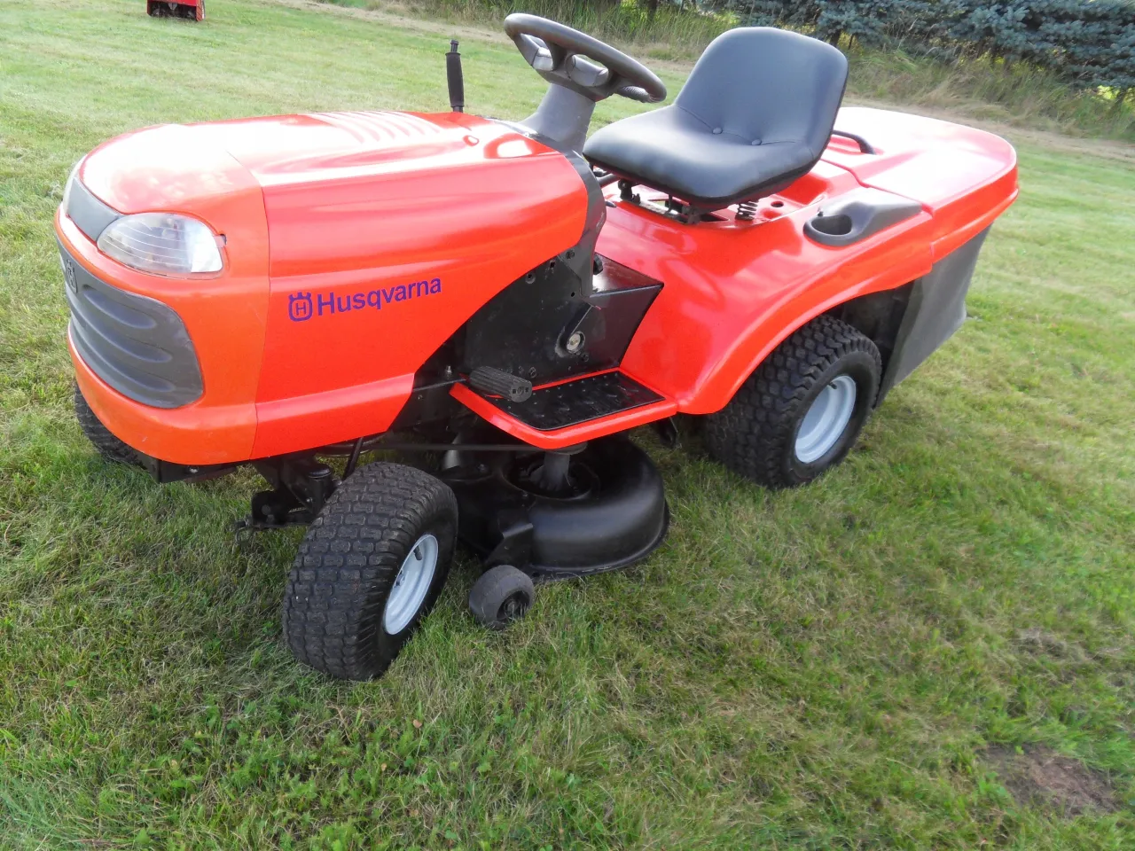 Pomiar nachylenia terenu w ogrodzie