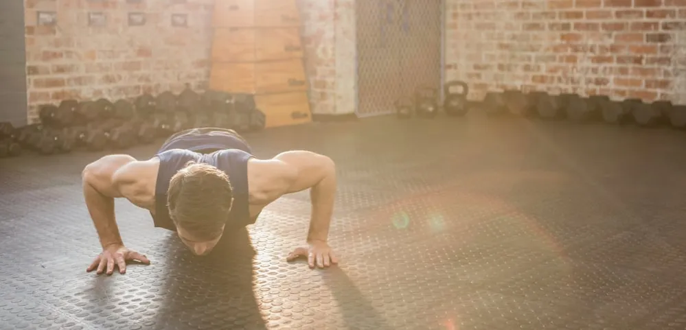 Zdjęcie Jak zacząć ćwiczyć crossfit i uniknąć najczęstszych błędów