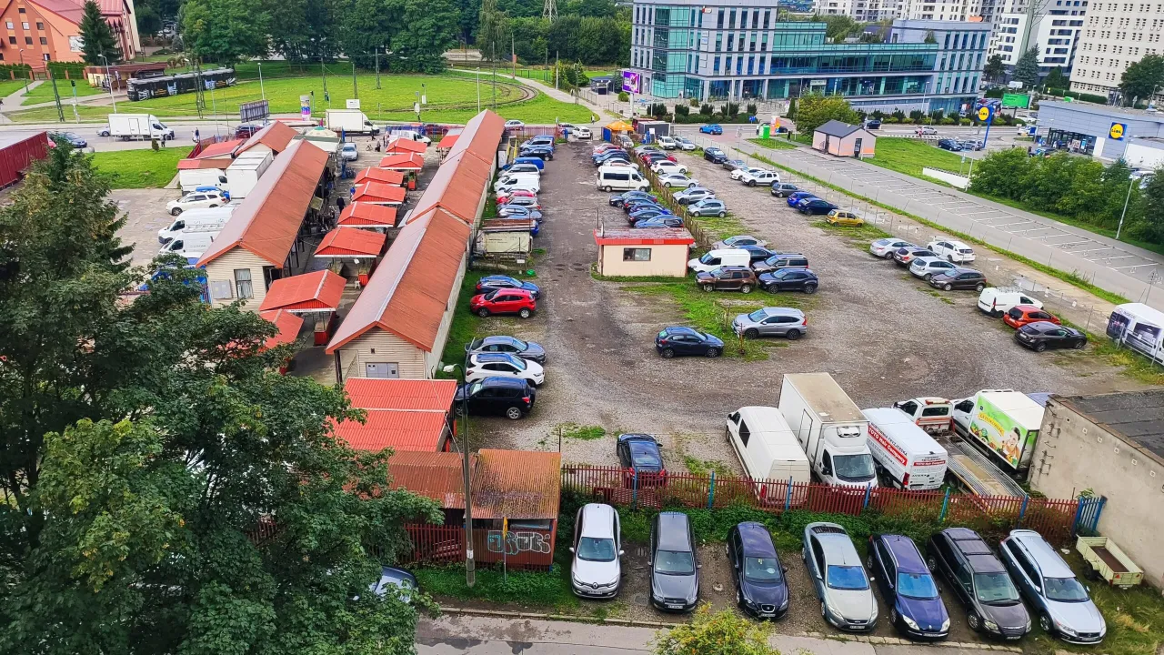 Parking Osiedle Szkolne Nowa Huta