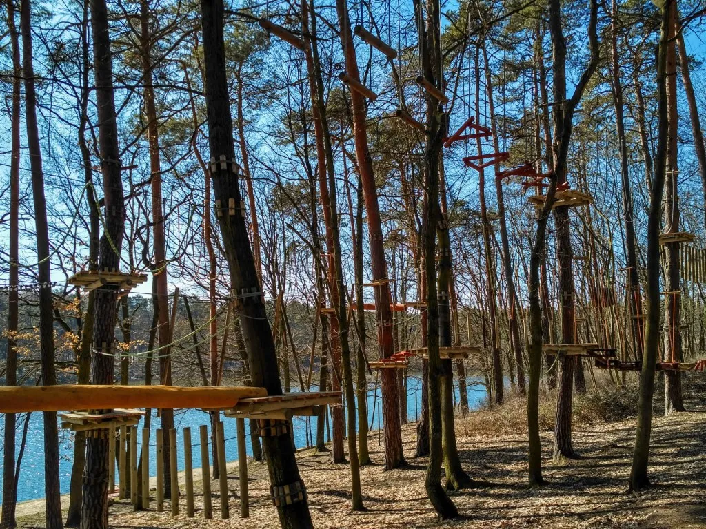 Park Linowy Tarzania Jezioro Głębokie