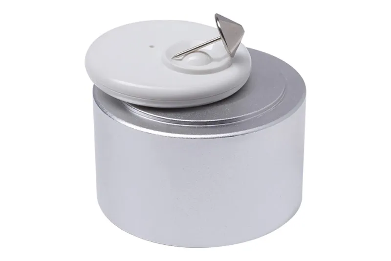 różne rodzaje klipsów antykradzieżowych