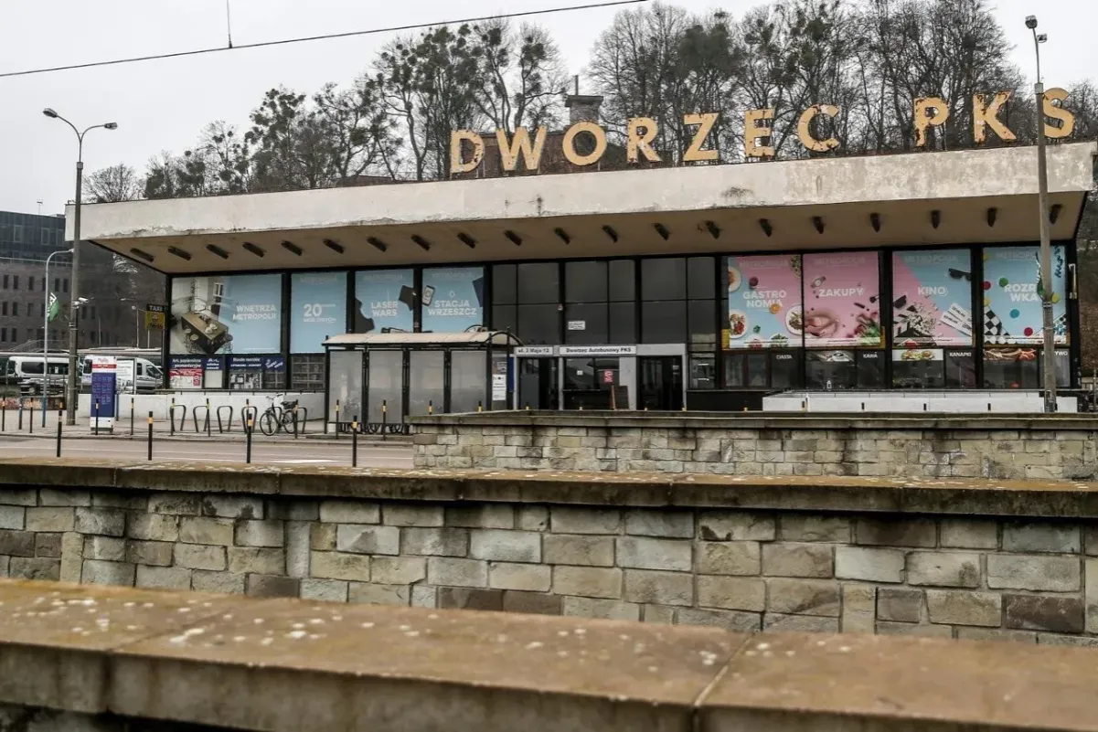 tablica odjazdów Dworzec PKS Gdańsk
