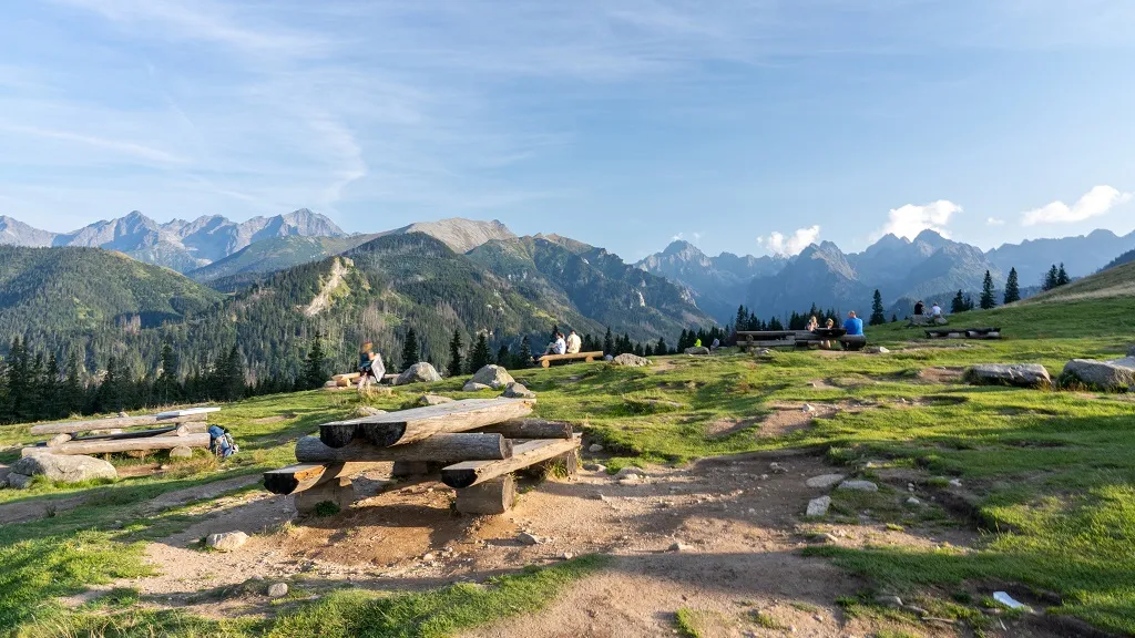 Rusinowa Polana panorama Tatr, bacówka Rusinowa Polana
