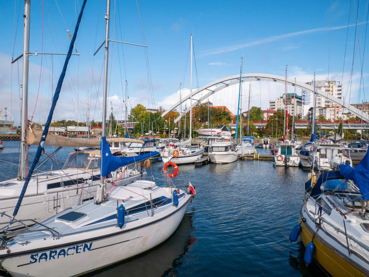Mapa Polski z zaznaczonymi miejscowościami nadmorskimi Kołobrzeg Sopot Świnoujście Ustka Łeba