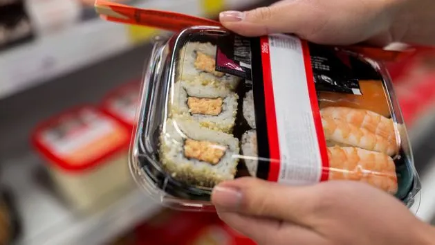 sushi z marketu vs sushi z restauracji