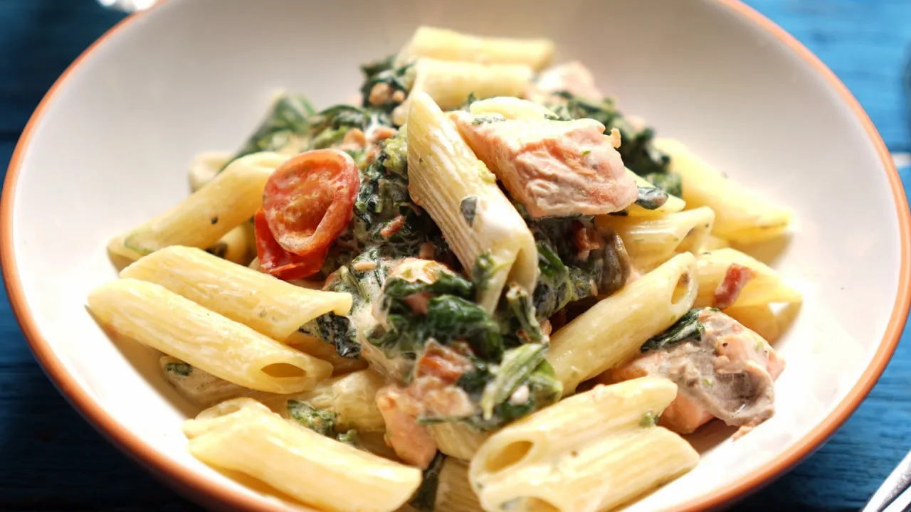 P&acirc;tes aux &eacute;pinards cr&eacute;meuses plat fini