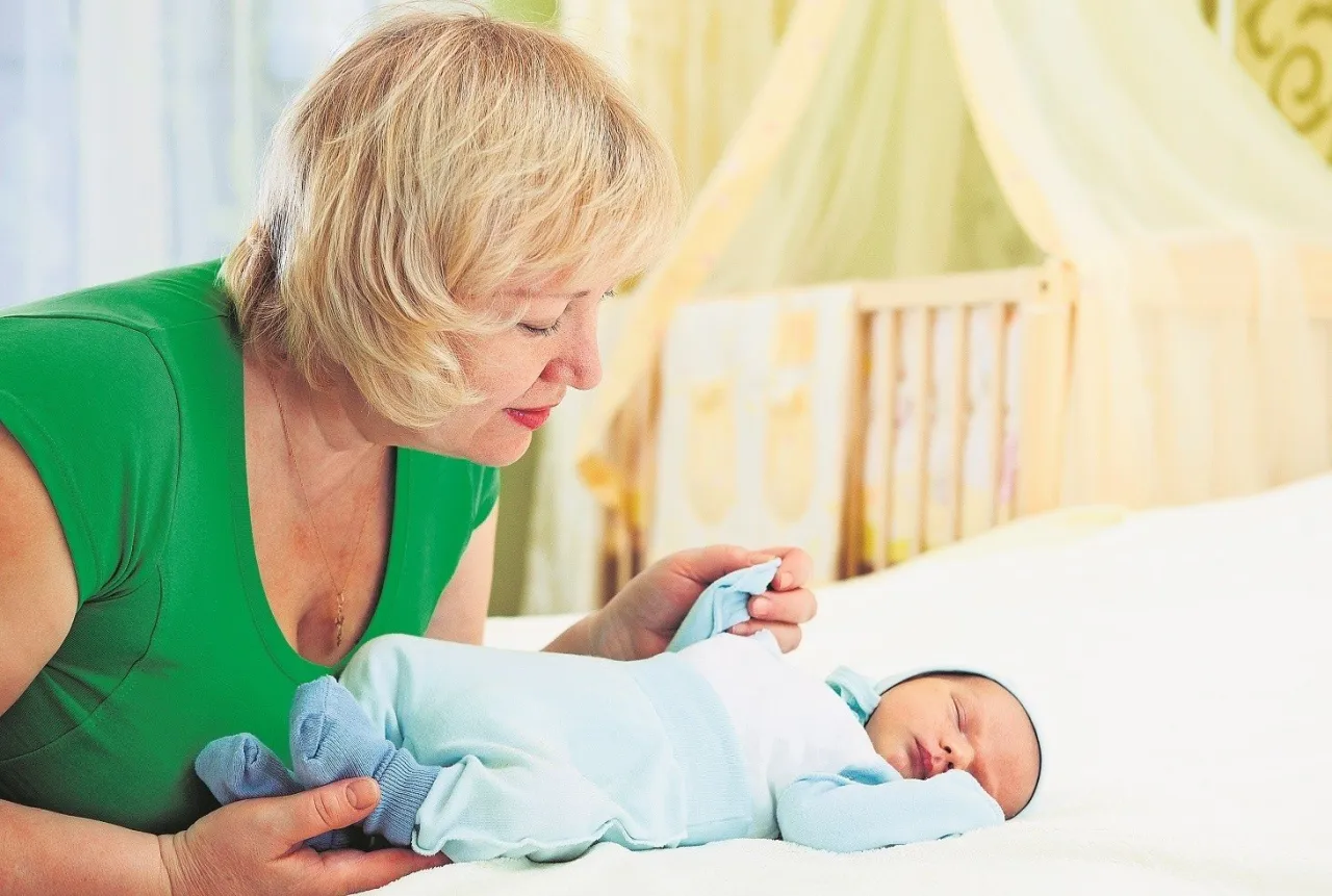 niania z dzieckiem, dziadkowie z wnukiem, klub malucha