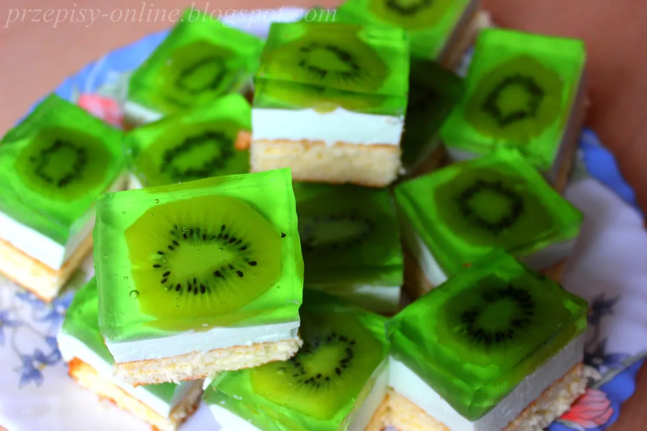 galaretka z kiwi i ananasem