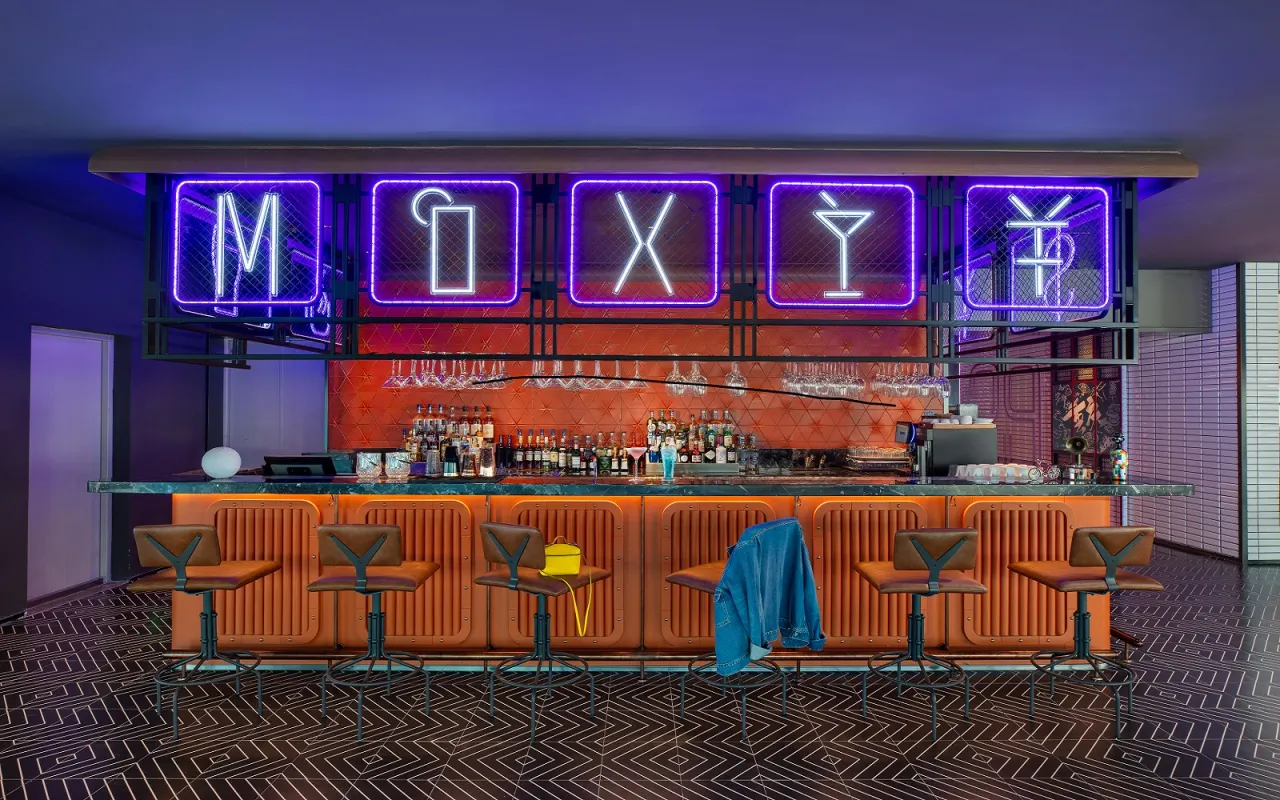Moxy Bar wnętrze design