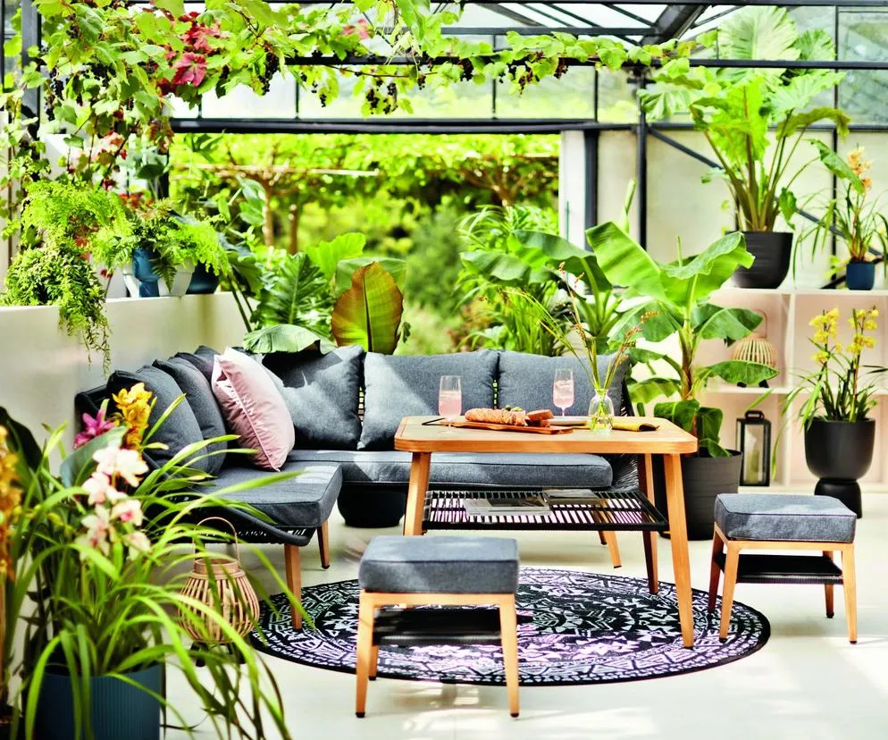 aranżacja stołu naturalne materiały biophilic design