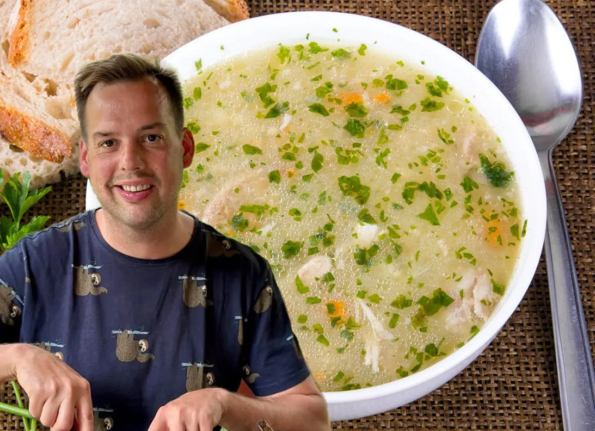 Kleisty krupnik w misce